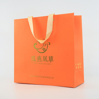Il regalo di compera bollato lucido Logo Paper Bags With Rope su ordinazione tratta